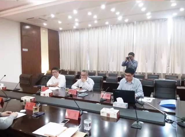 上海東方龍商務(wù)與江蘇省揚(yáng)中市八橋鎮(zhèn)簽訂委托招商引資合作協(xié)議