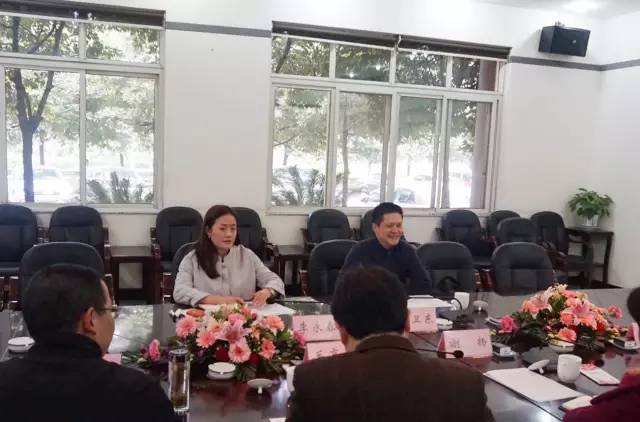 東方龍商務與四川彭州工業(yè)開發(fā)區(qū)簽訂委托招商引資合作協(xié)議 東方龍商務與四川彭州工業(yè)開發(fā)區(qū)簽訂委托招商引資合作協(xié)議