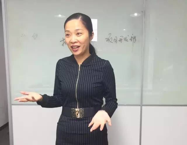 十月商務(wù)精英招聘會(huì),聚才納賢,加快東方龍商務(wù)平臺(tái)向國際化發(fā)展 十月商務(wù)精英招聘會(huì),聚才納賢,加快東方龍商務(wù)平臺(tái)向國際化發(fā)展