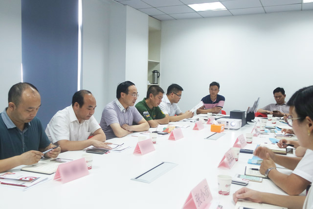 東方龍商務接待數(shù)十批湖南省市、縣政府考察團,全面交流委托招商引資合作 東方龍商務接待數(shù)十批湖南省市、縣政府考察團,全面交流委托招商引資合作