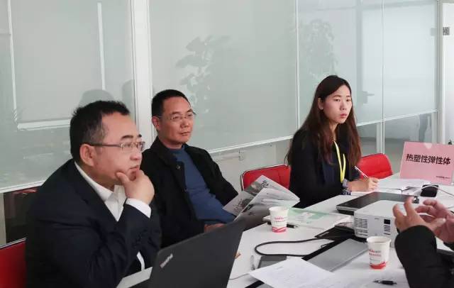 東方龍商務成功舉行德國醫療器械投資選址項目、熱塑性彈性新材料項目的政府對接會 東方龍商務成功舉行德國醫療器械投資選址項目、熱塑性彈性新材料項目的政府對接會
