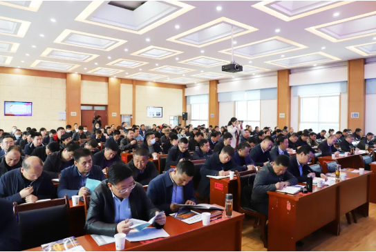 甘肅甘南州特邀東方龍商務集團舉行政府招商引資能力提升培訓班