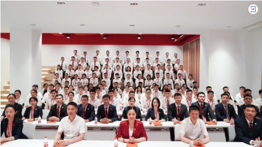 三地齊亮相，拼干勁，創(chuàng)戰(zhàn)績！集團(tuán)成功舉行9月份委托招商引資經(jīng)營服務(wù)分析暨“大干100天”動員誓師大會