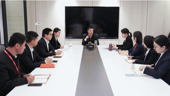 進(jìn)博首日，迎來政府來訪小高峰！全國40多家政府蒞臨東方龍商務(wù)集團(tuán)考察交流