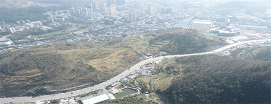 集團(tuán)全力助推湖南吉首市委托招商招商引資，打造產(chǎn)業(yè)發(fā)展新地標(biāo)