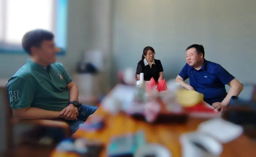 5月30日，集團(tuán)成功助推2家優(yōu)質(zhì)投資選址企業(yè)對(duì)接地方政府