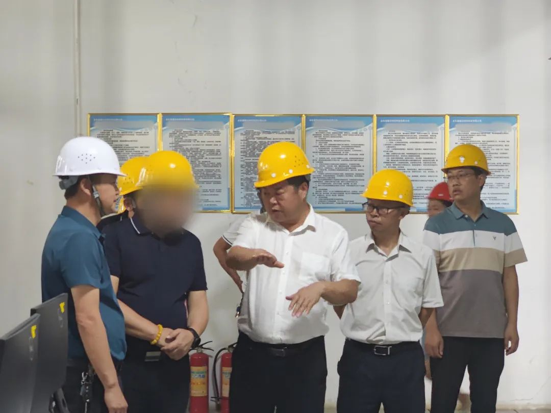 釋放綠色動能，壯大特色產業(yè)！品牌環(huán)保新材料投資選址項目方實地考察貴州某地方政府