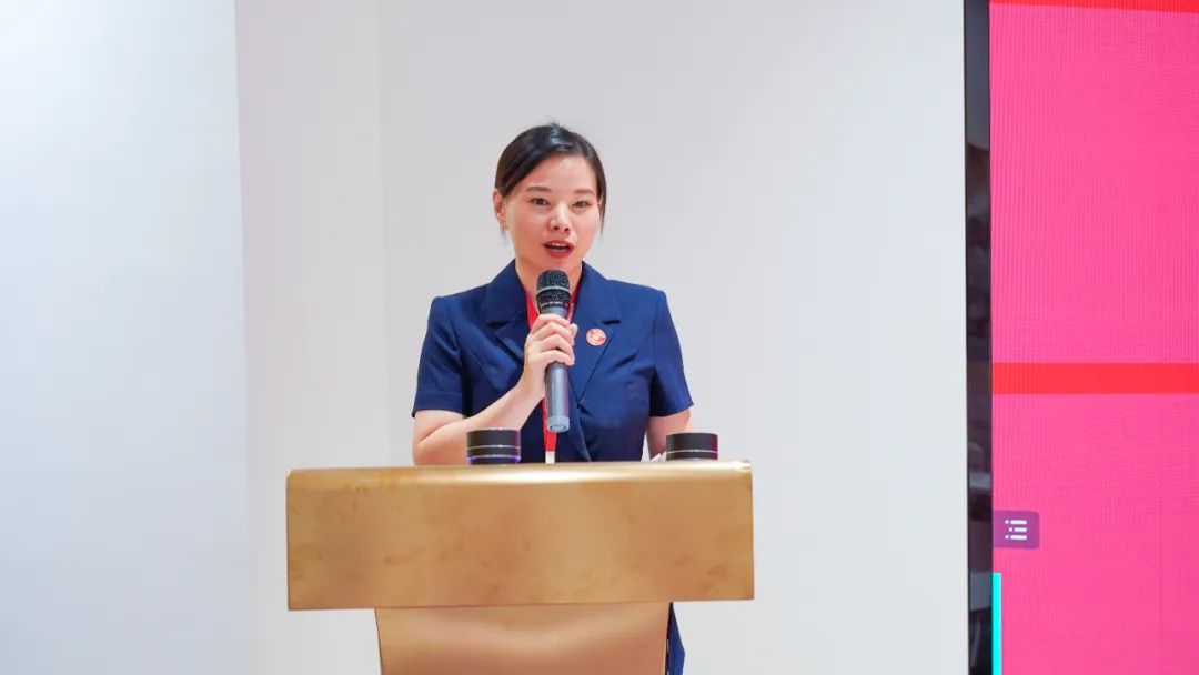 燃情征戰(zhàn)，決勝決戰(zhàn)下半年！東方龍商務集團成功舉行6-7月份月度總結會