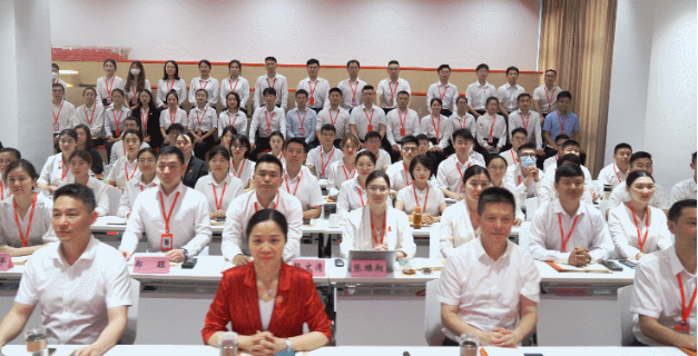 燃情征戰(zhàn)，決勝決戰(zhàn)下半年！東方龍商務集團成功舉行6-7月份月度總結會