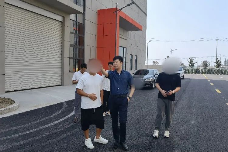 專精特新、小巨人企業(yè)！老牌精密零部件生產(chǎn)擴(kuò)建投資選址項(xiàng)目方實(shí)地考察江蘇某地方政府