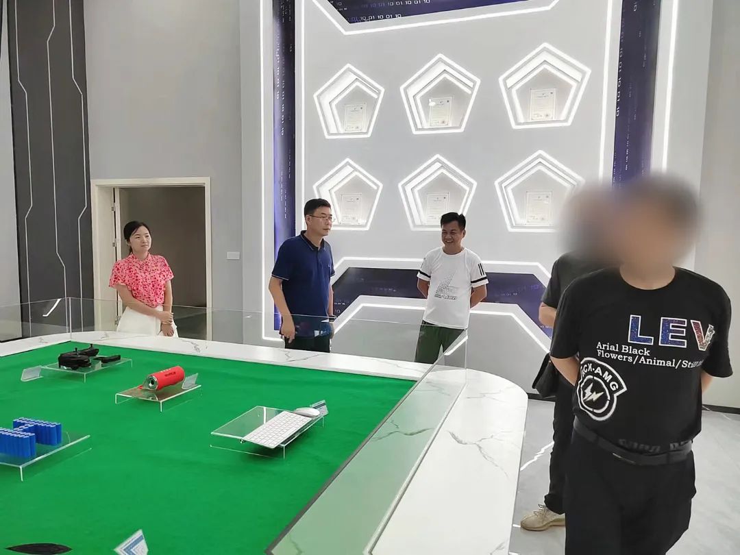 競爭優勢明顯，多元化產品暢銷海內外！品牌智能終端擴建投資選址項目方順利考察江西某地方政府