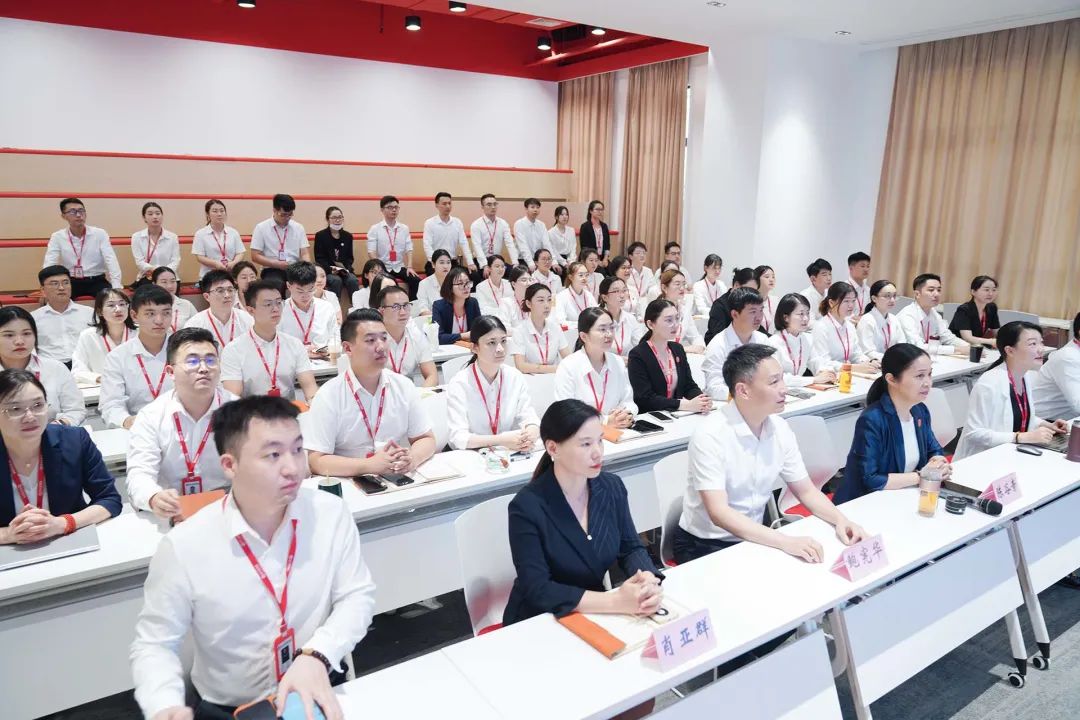 提振信心，練好“內功”，開拓市場！9月中旬，集團成功通過27個優質投資選址項目