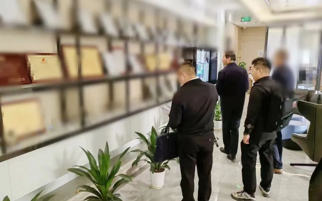 華為、小米等知名企業(yè)供應(yīng)商！安徽某地方政府實(shí)地對(duì)接高端光學(xué)制造生產(chǎn)投資選址項(xiàng)目