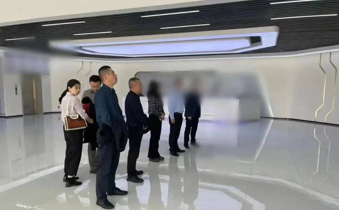 用時僅15天，由集團精準推介的高端玻璃蓋板擴建投資選址項目方與四川某地方政府成功簽訂投資協議