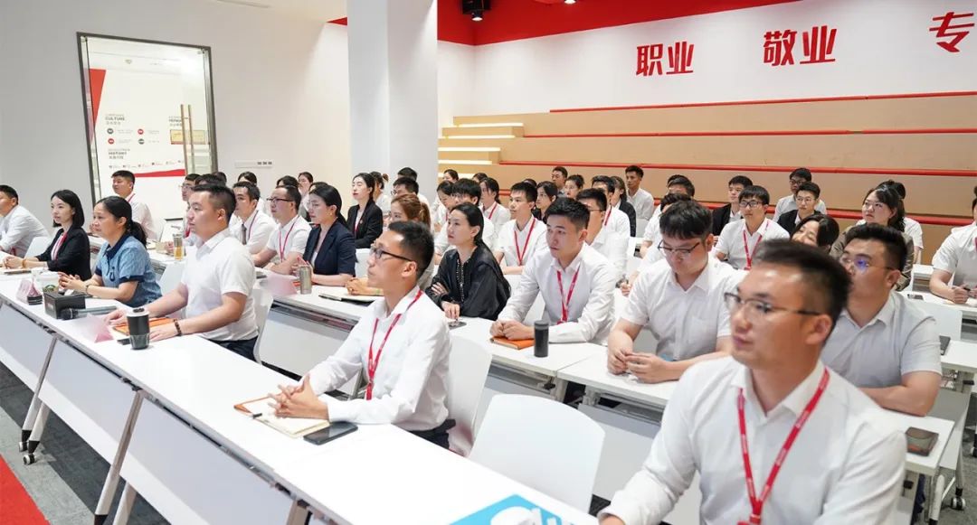 爭、搶、拼、實！奔跑二季度競賽活動圓滿收官！6月下旬，集團共34個優質投資選址項目通過評估