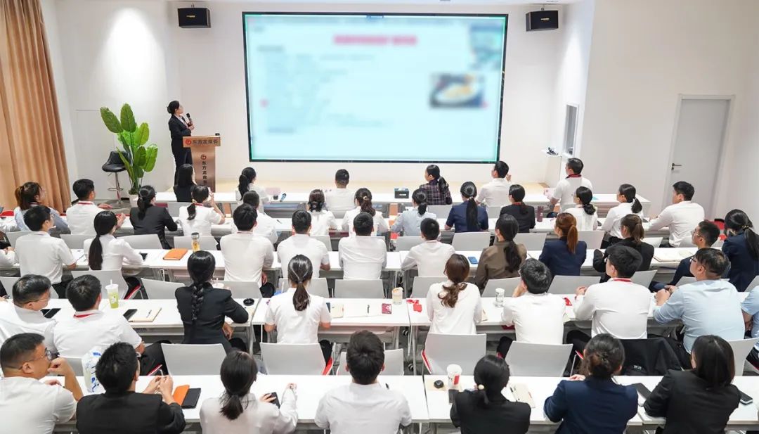 項目開發(fā)熱潮涌，千帆競發(fā)勢如虹！7月中旬，集團(tuán)共37個優(yōu)質(zhì)投資選址項目通過評估