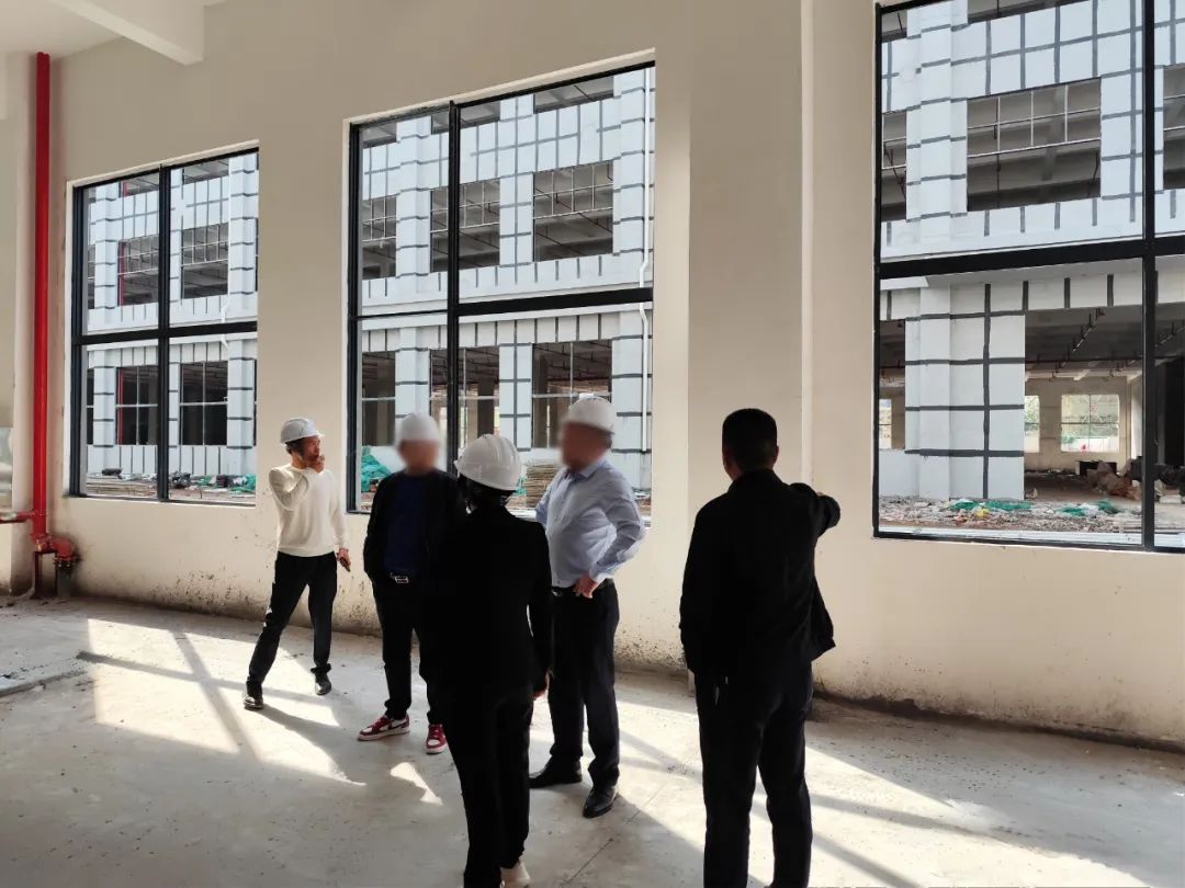 產品品類豐富，市場銷量一路走高！3C類聚合物鋰電池生產擴建投資選址項目方實地考察湖南某地方政府