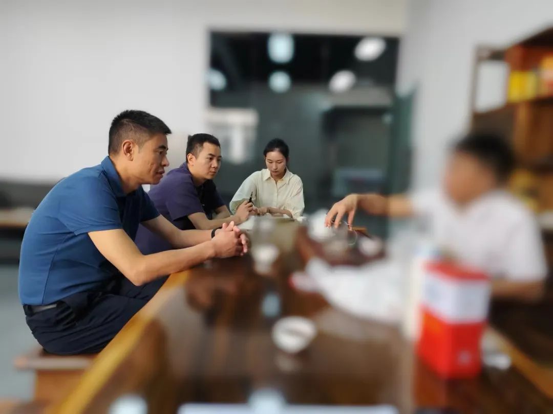 落地速度快，產(chǎn)生效益高！四川某地方政府實(shí)地對(duì)接新型高端顯示屏生產(chǎn)擴(kuò)建投資選址項(xiàng)目