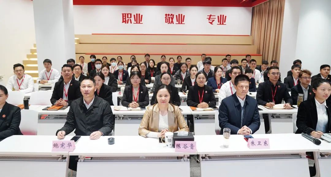 承接進博效應(yīng)，推進全球招商！11月上旬，集團共40個優(yōu)質(zhì)投資選址項目通過評估