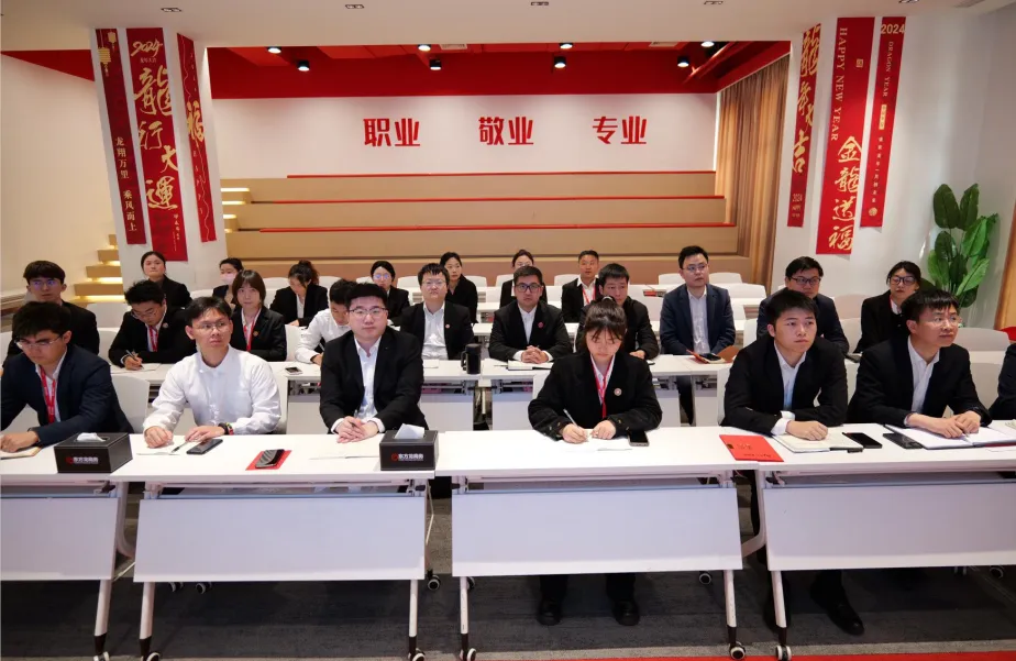 新起點，新目標，新征程！東方龍商務開展為期2天的新人集中培訓！