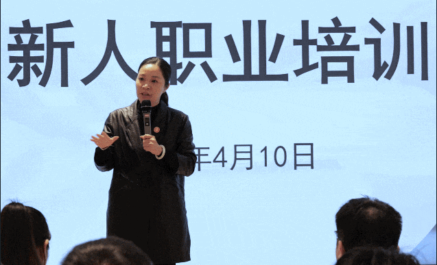 新起點，新目標，新征程！東方龍商務開展為期2天的新人集中培訓！