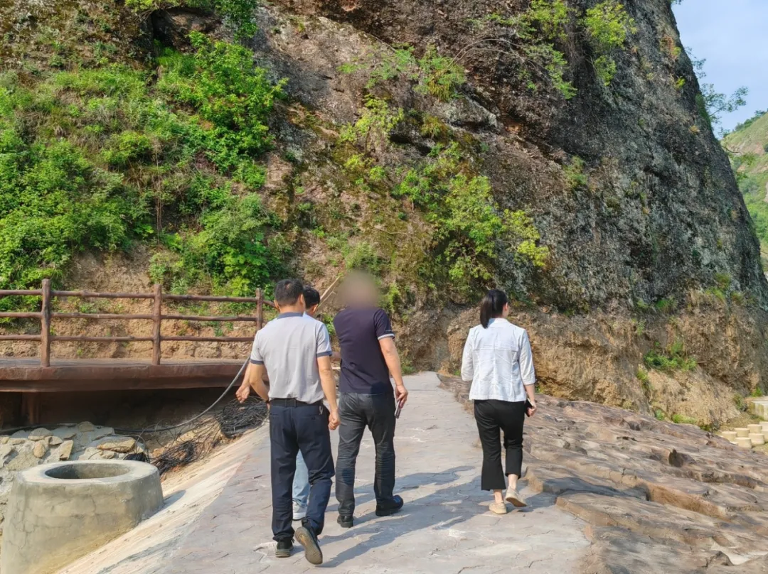 業(yè)內(nèi)知名運(yùn)營(yíng)品牌商，案例遍布全國(guó)！集團(tuán)精準(zhǔn)推介重資產(chǎn)民族特色文旅投資選址項(xiàng)目方實(shí)地對(duì)接陜西某地方政府
