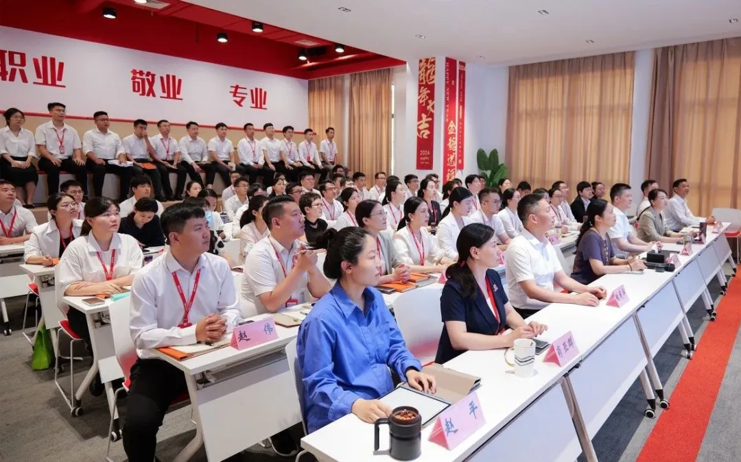 無(wú)懼高溫“烤”驗(yàn)，催化項(xiàng)目落地火熱進(jìn)行時(shí)！7月下旬，集團(tuán)共37個(gè)優(yōu)質(zhì)投資選址項(xiàng)目通過(guò)評(píng)估