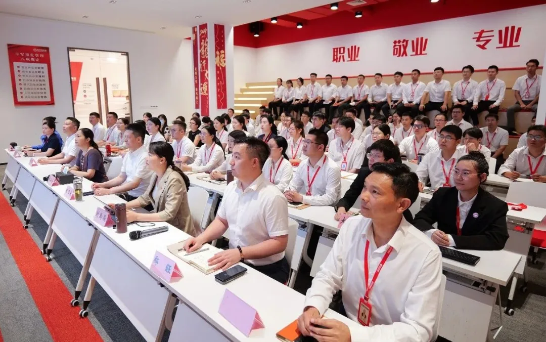 無(wú)懼高溫“烤”驗(yàn)，催化項(xiàng)目落地火熱進(jìn)行時(shí)！7月下旬，集團(tuán)共37個(gè)優(yōu)質(zhì)投資選址項(xiàng)目通過(guò)評(píng)估