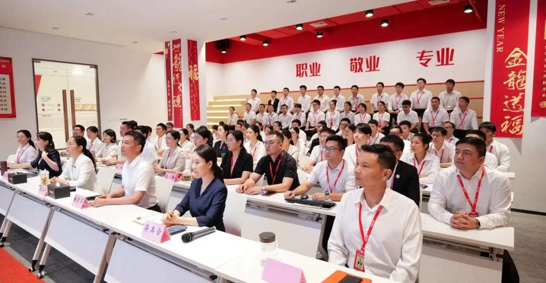 豐富項(xiàng)目資源池，打造招商強(qiáng)引擎！8月中旬，集團(tuán)共38個(gè)優(yōu)質(zhì)投資選址項(xiàng)目通過評(píng)估