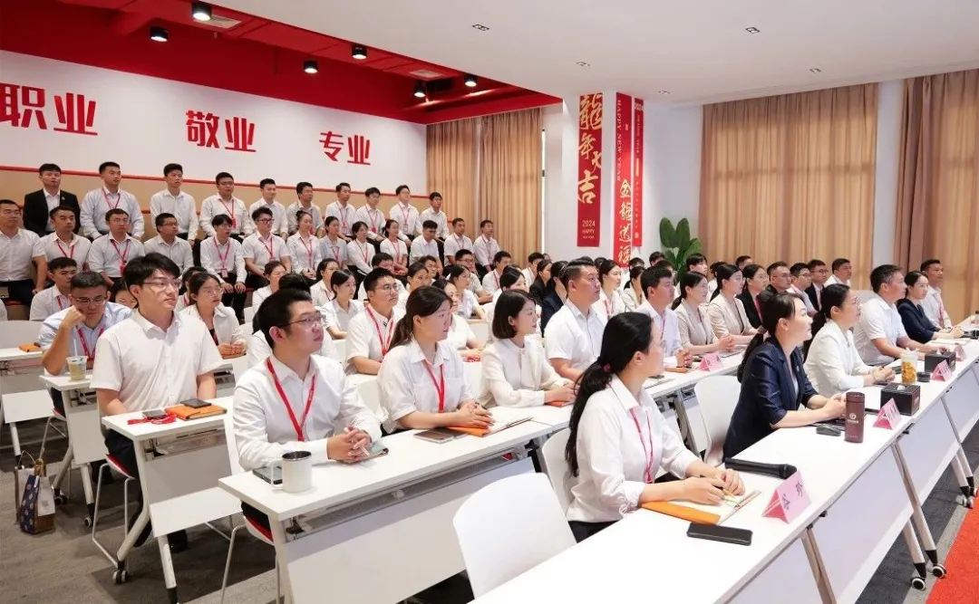 豐富項(xiàng)目資源池，打造招商強(qiáng)引擎！8月中旬，集團(tuán)共38個(gè)優(yōu)質(zhì)投資選址項(xiàng)目通過評(píng)估