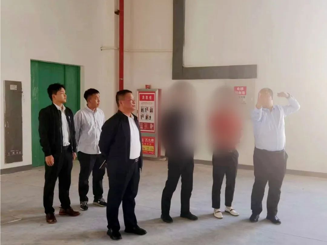深耕行業30余年，訂單充足！老牌壓電電子器件搬遷擴建投資選址項目方實地考察貴州某地方政府