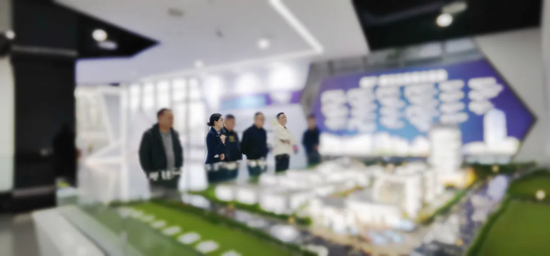 研發(fā)實力雄厚，客戶群體穩(wěn)定！高規(guī)格背光源生產擴建投資選址項目方反向考察四川某地方政府