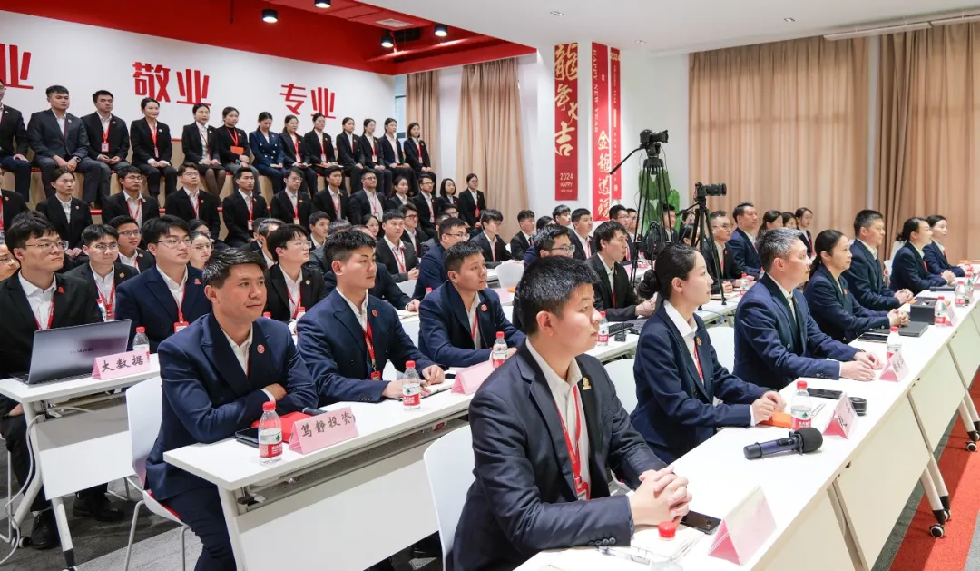 “大干100天”，比出信心，拼出狀態，干出實績！釋放招商新動能！11月中旬，集團共52個優質投資選址項目通過評估