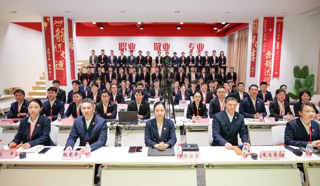“大干100天”，比出信心，拼出狀態(tài)，干出實績！釋放招商新動能！11月中旬，集團共52個優(yōu)質(zhì)投資選址項目通過評估